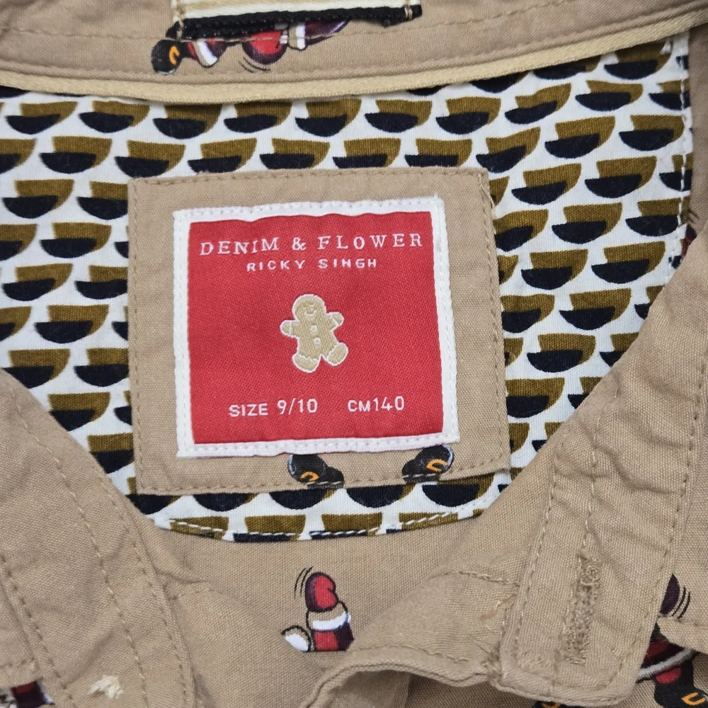 Denim & Flower Ricky Singh tan short sleeve button down Santa Dab print 9/10